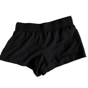 FABLETICS Hali run shorts 3.5” with liner Size medium NWT